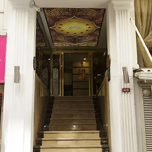 River Hotel